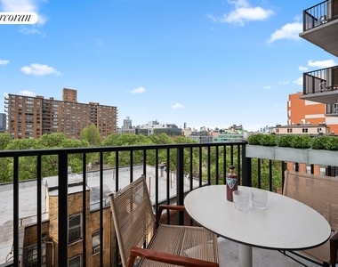 249 Willoughby Avenue - Photo Thumbnail 14