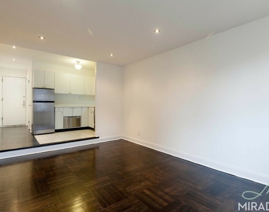 255 W 14th Street - Photo Thumbnail 1