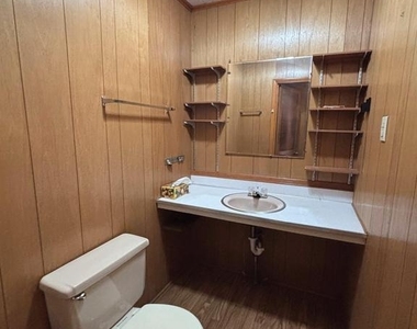 1503 W Washington Street - Photo Thumbnail 20