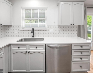 33 Saint Williams Way - Photo Thumbnail 8