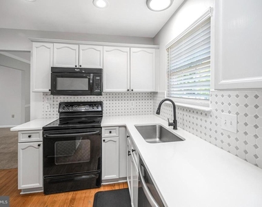 33 Saint Williams Way - Photo Thumbnail 9