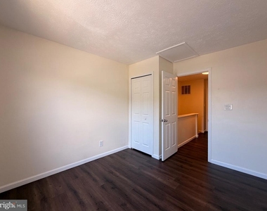 107 Stafford Mews Lane - Photo Thumbnail 25