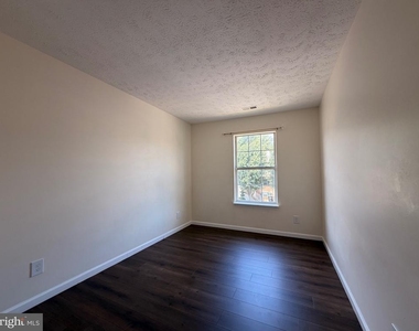 107 Stafford Mews Lane - Photo Thumbnail 27