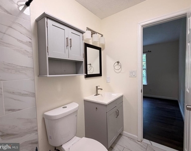 107 Stafford Mews Lane - Photo Thumbnail 19