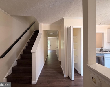 107 Stafford Mews Lane - Photo Thumbnail 31