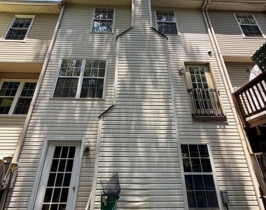 107 Stafford Mews Lane - Photo Thumbnail 39