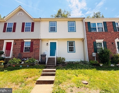 107 Stafford Mews Lane - Photo Thumbnail 1