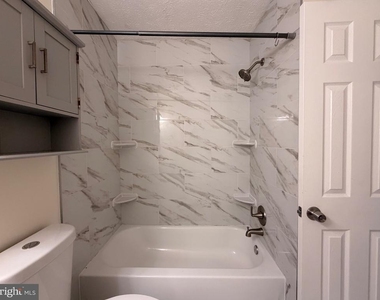 107 Stafford Mews Lane - Photo Thumbnail 23