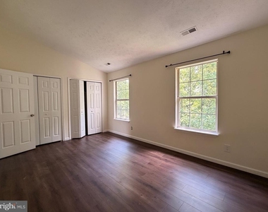 107 Stafford Mews Lane - Photo Thumbnail 16