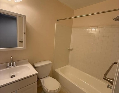 12457 Andover Court - Photo Thumbnail 17
