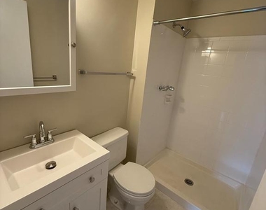 12457 Andover Court - Photo Thumbnail 16