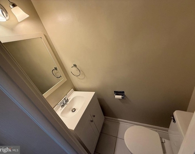 12457 Andover Court - Photo Thumbnail 5