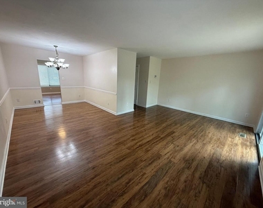 12457 Andover Court - Photo Thumbnail 8