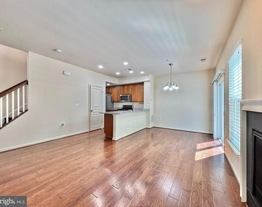 1599 Renate Drive - Photo Thumbnail 3