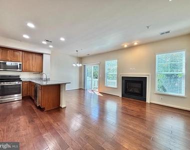 1599 Renate Drive - Photo Thumbnail 2