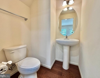 1599 Renate Drive - Photo Thumbnail 9