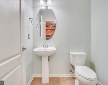 2291 Kew Gardens Drive - Photo Thumbnail 11