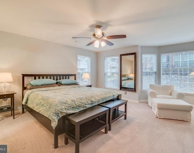 2291 Kew Gardens Drive - Photo Thumbnail 12