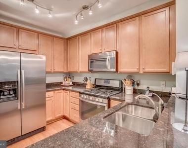 2291 Kew Gardens Drive - Photo Thumbnail 5