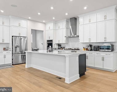 8642 Sycamore Way - Photo Thumbnail 6