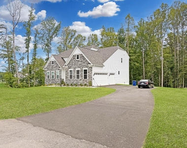8642 Sycamore Way - Photo Thumbnail 7