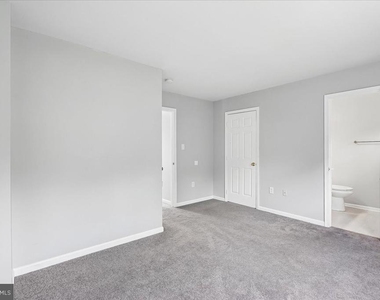 3392 Vineland Place - Photo Thumbnail 8