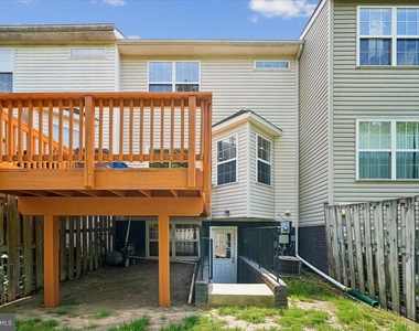 3392 Vineland Place - Photo Thumbnail 17