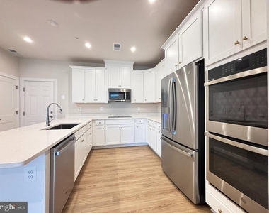 1104 Dabney - Photo Thumbnail 4