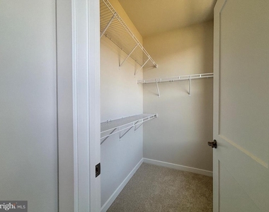 1104 Dabney - Photo Thumbnail 9