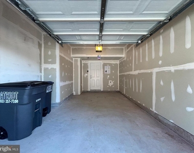 1104 Dabney - Photo Thumbnail 23