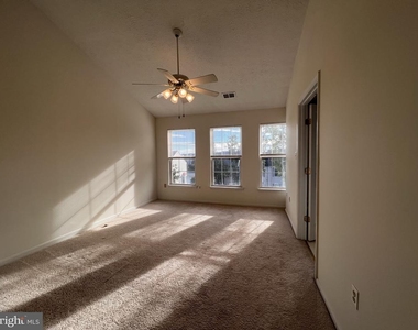 44106 Tippecanoe Terrace - Photo Thumbnail 28