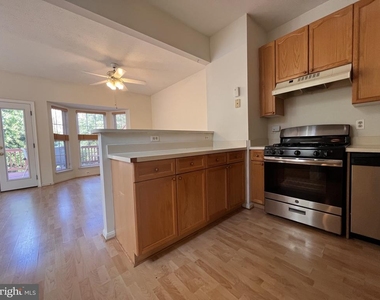 44106 Tippecanoe Terrace - Photo Thumbnail 16