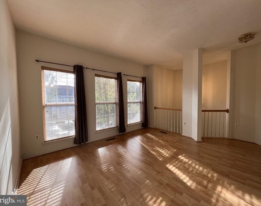 44106 Tippecanoe Terrace - Photo Thumbnail 5