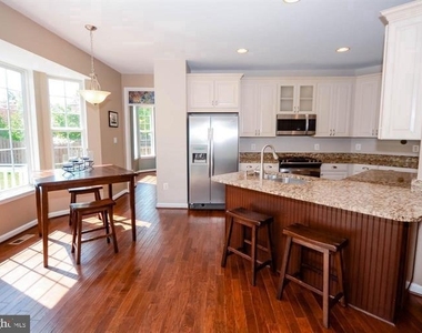 21466 Plymouth Place - Photo Thumbnail 5