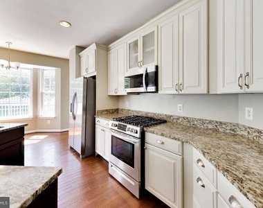 21466 Plymouth Place - Photo Thumbnail 11