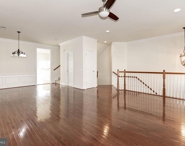 25442 Hopton House Terrace - Photo Thumbnail 3