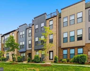 2315 Liberty Loop - Photo Thumbnail 32