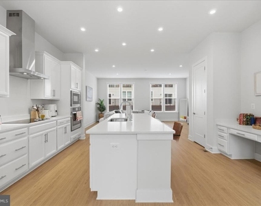 2315 Liberty Loop - Photo Thumbnail 11