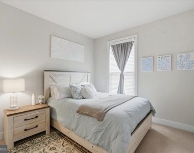 2315 Liberty Loop - Photo Thumbnail 19