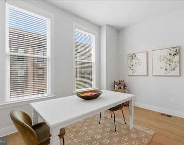 2315 Liberty Loop - Photo Thumbnail 12