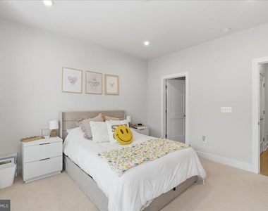 2315 Liberty Loop - Photo Thumbnail 24