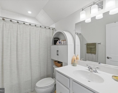 2315 Liberty Loop - Photo Thumbnail 29