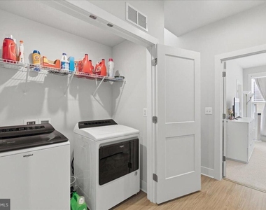2315 Liberty Loop - Photo Thumbnail 22