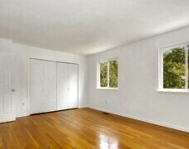 1415 Greenmont Court - Photo Thumbnail 14