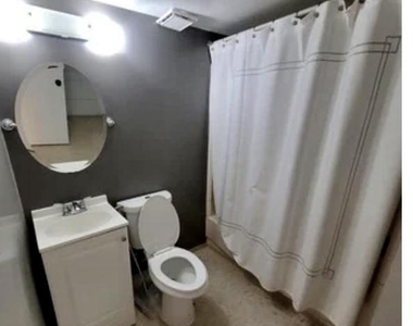 1415 Greenmont Court - Photo Thumbnail 22