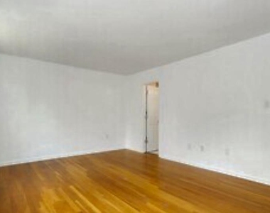 1415 Greenmont Court - Photo Thumbnail 15