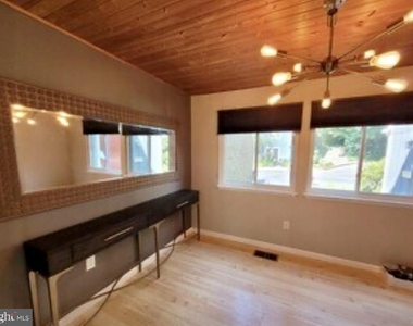 1415 Greenmont Court - Photo Thumbnail 2