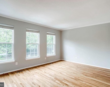 12476 Casbeer Drive - Photo Thumbnail 3
