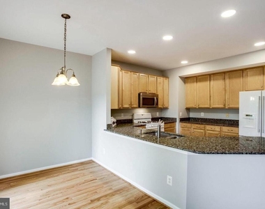 12476 Casbeer Drive - Photo Thumbnail 10
