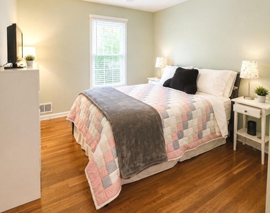 4912 Bexley Lane - Photo Thumbnail 20